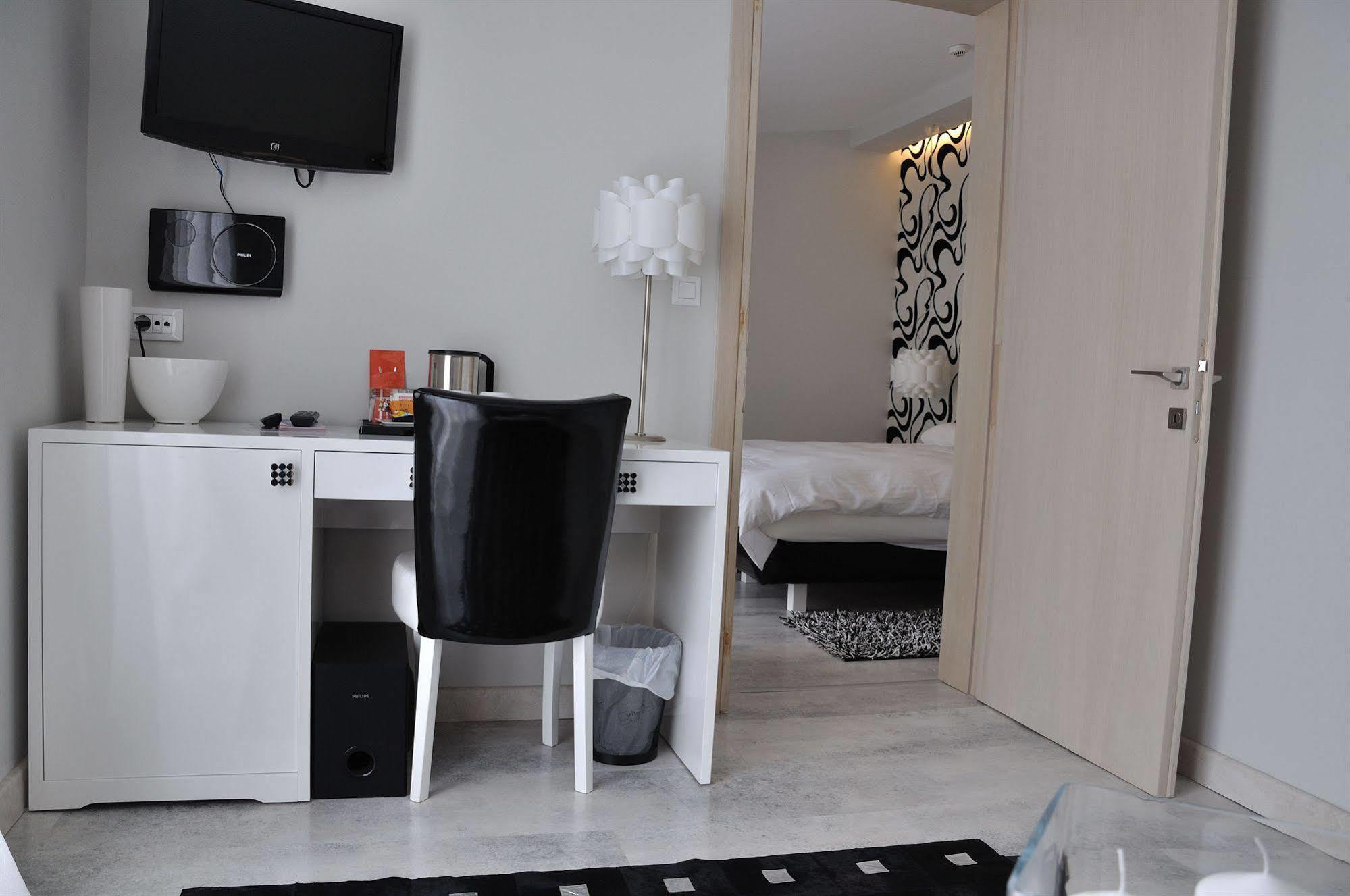 Corfu Mare Hotel -Adults Only ภายนอก รูปภาพ