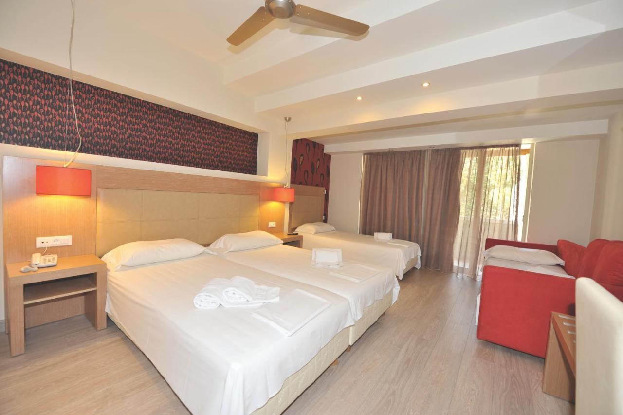 Corfu Mare Hotel -Adults Only ภายนอก รูปภาพ
