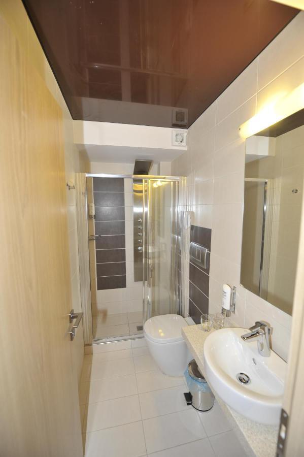 Corfu Mare Hotel -Adults Only ภายนอก รูปภาพ